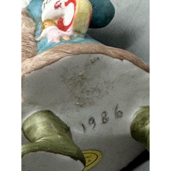 1986 Jb & R Inc Santa Claus Figurine Ornament Made In Korea bird 4" blue READ - Picture 6 of 8